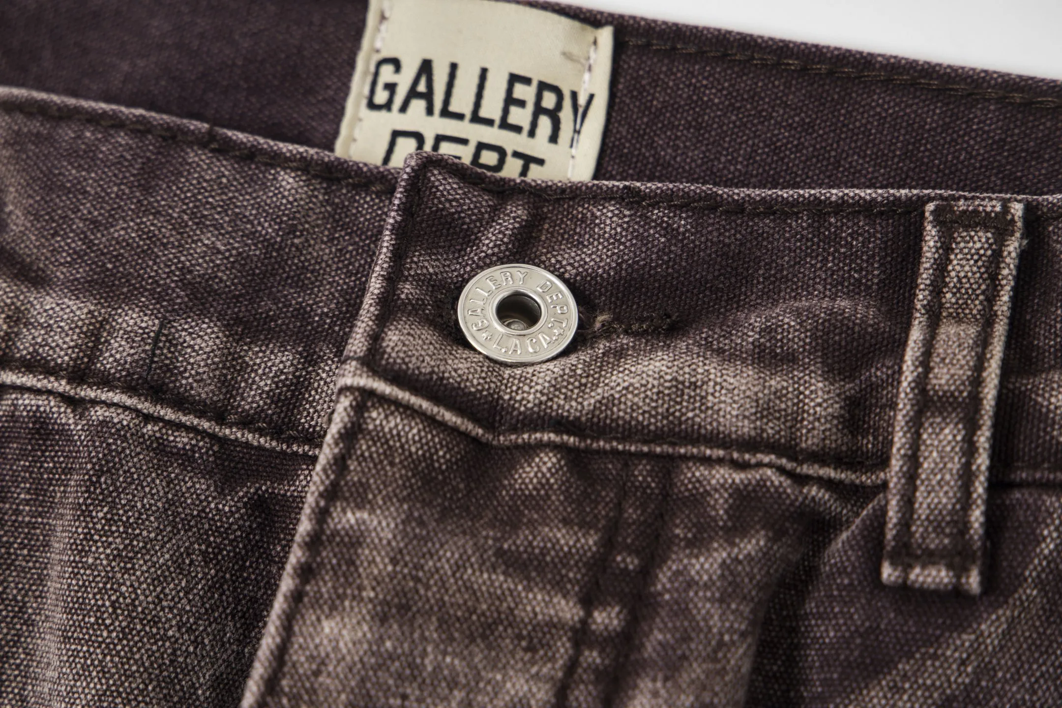 #8175 P250💰 GALLERY DEPT American retro splash-ink splicing micro-horn logging overalls raw-edged jeans - Original purchase and pattern making to truly restore the ultimate texture of Vintage - Original hardware accessories, washed and other elevators, QR code analysis are all purchased from the original factory, high degree of restoration, welcome to compare with a certain product ~ - Three-dimensional version Loose and comfortable, not picky about the figure, taller and slimmer, factory Seiko, original factory quality control, same style for men and women, can be matched with couples Versatile recommendation: must-have jeans for all seasons Size: S-XXL (28-36)